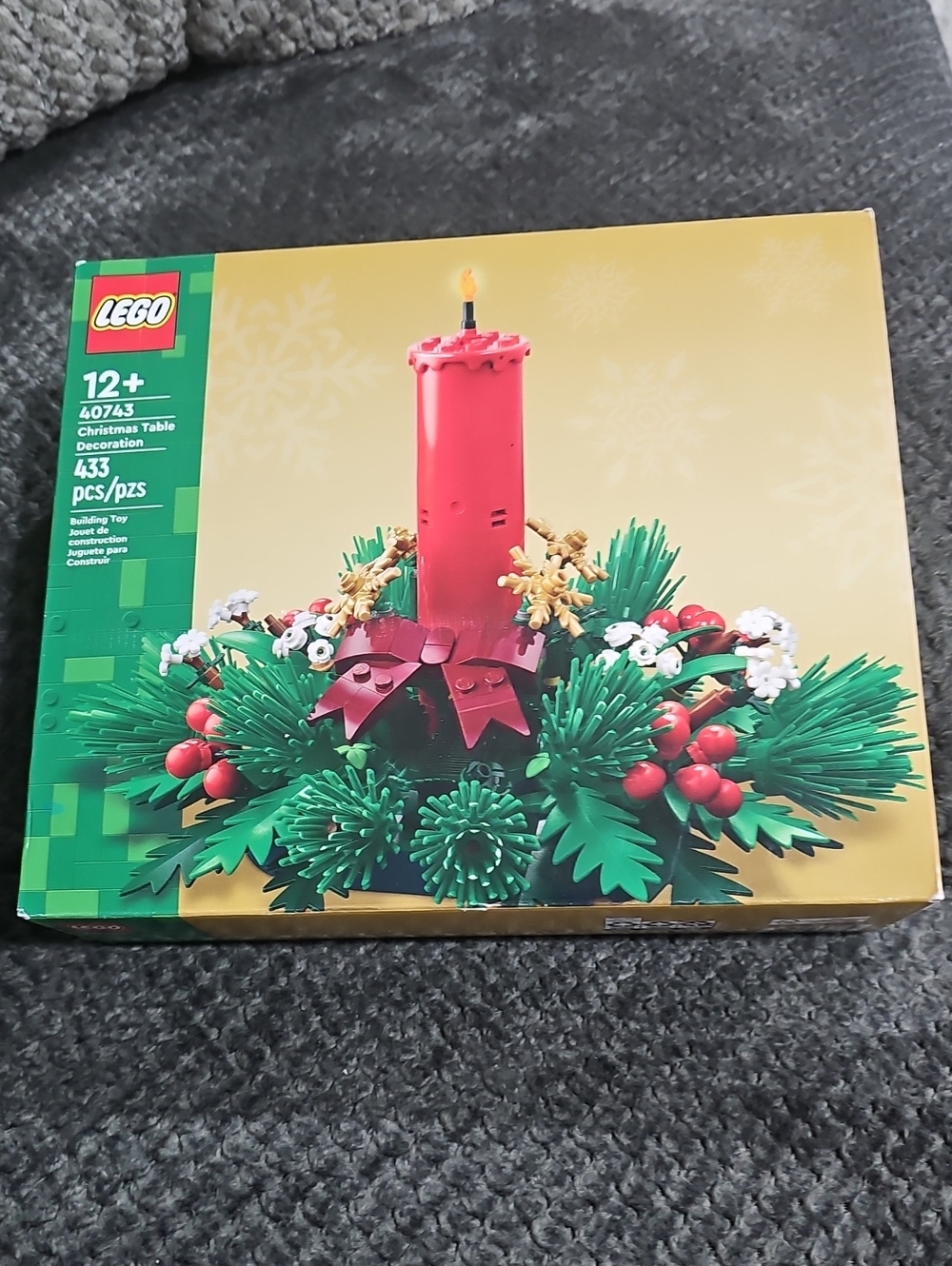 LEGO Holiday Candle Centerpiece in Red and Green